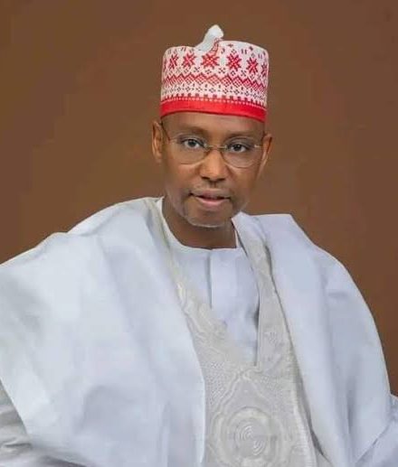 APC losses 2 Reps as 28 lawmakers switch parties