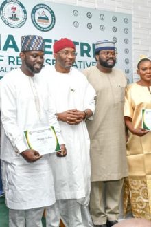 Kalu challenges media to tell Nigeria's positive stories